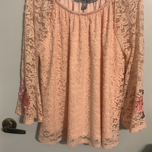 Absolutely Famous Top Large - Picture 7 of 13